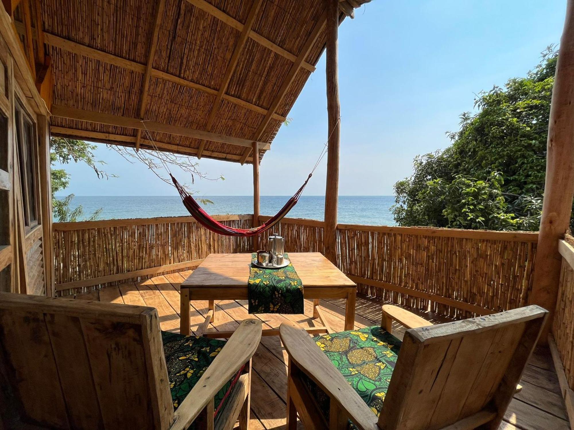 Butterfly Space- A Non-Profit Eco-Lodge Nkhata Bay Екстериор снимка