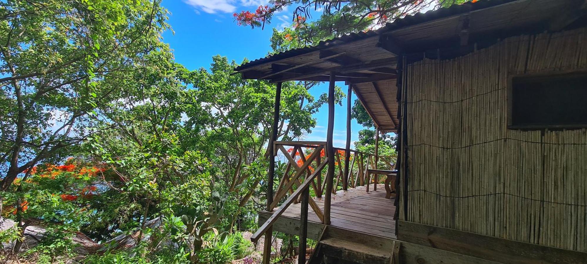 Butterfly Space- A Non-Profit Eco-Lodge Nkhata Bay Екстериор снимка